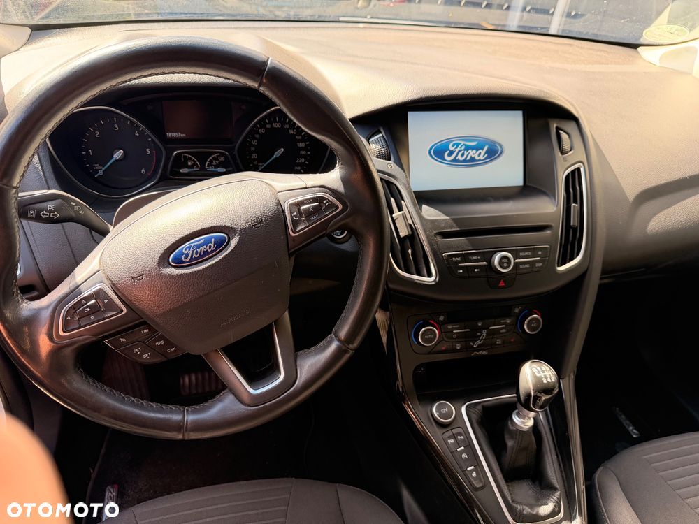 Ford Focus - 7