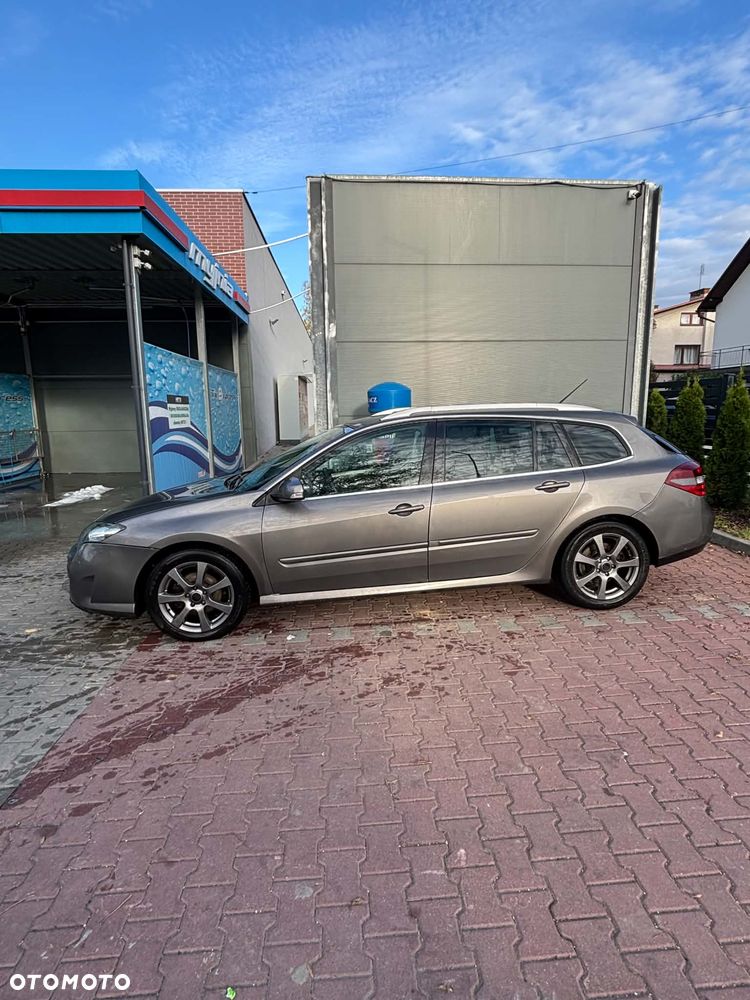 Renault Laguna 2008 photo 2