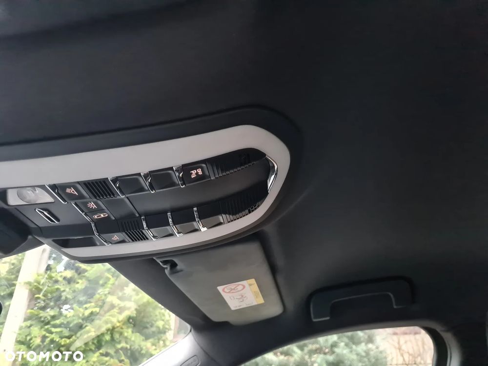 Porsche Macan Standard - 27