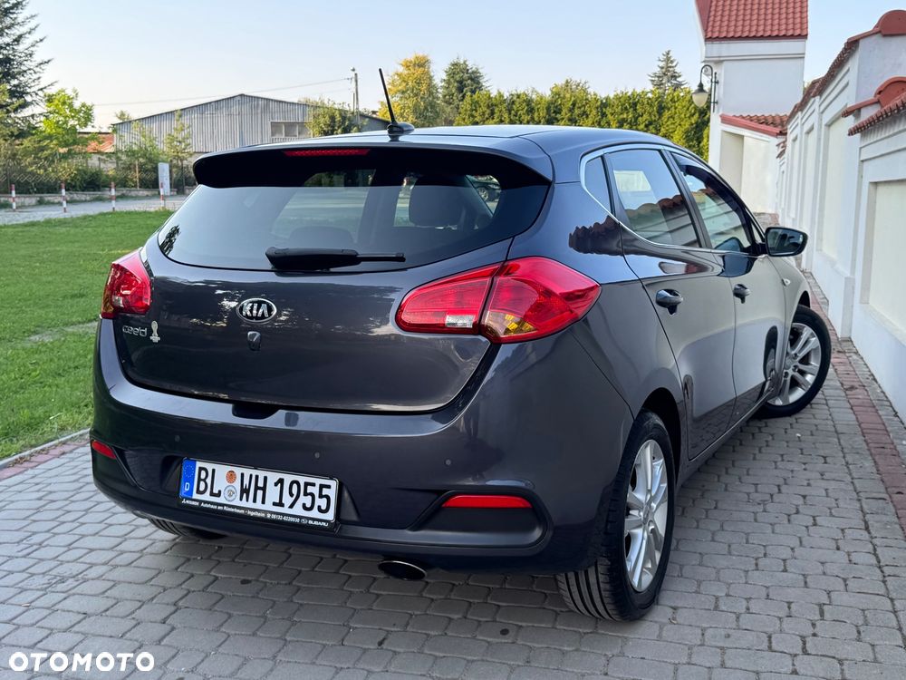 Kia Ceed - 15