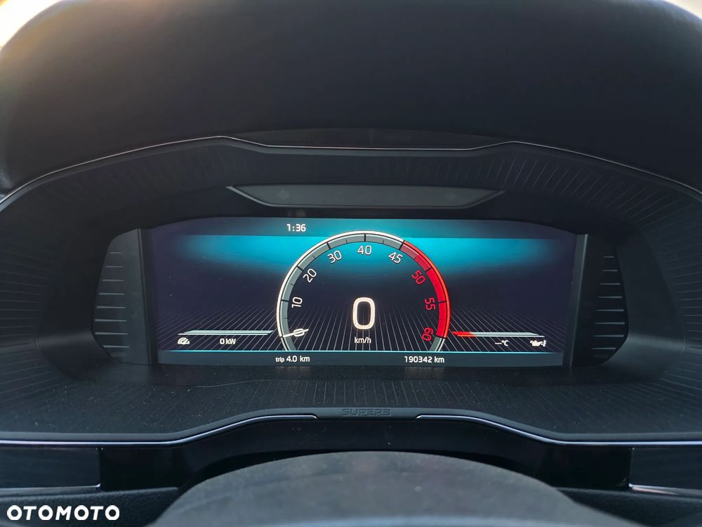 Skoda Superb 2.0 TDI DSG Style - 24
