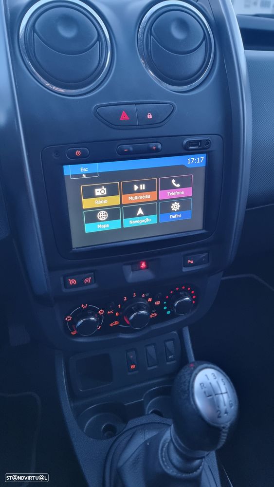 Dacia Duster 1.5 dCi SL Urban Explorer - 16