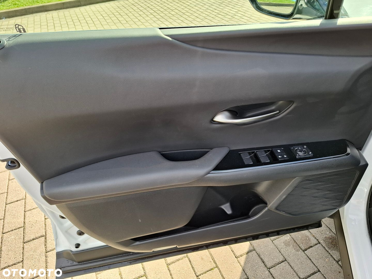 Lexus UX 200 GPF F Sport Design 2WD - 11
