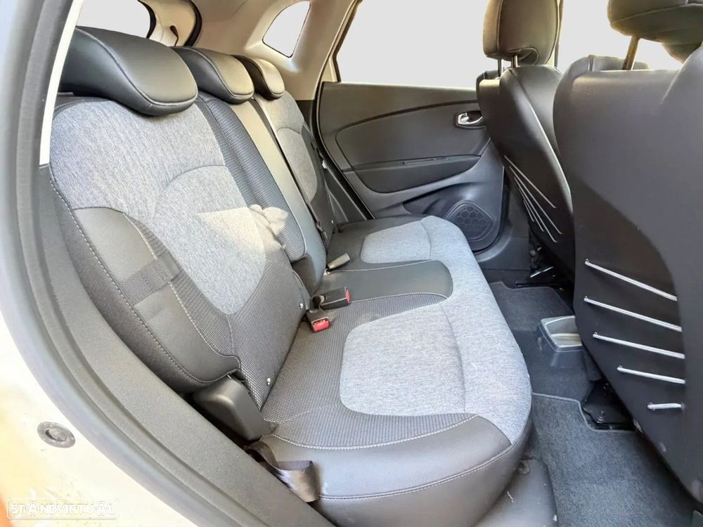 Renault Captur - 14