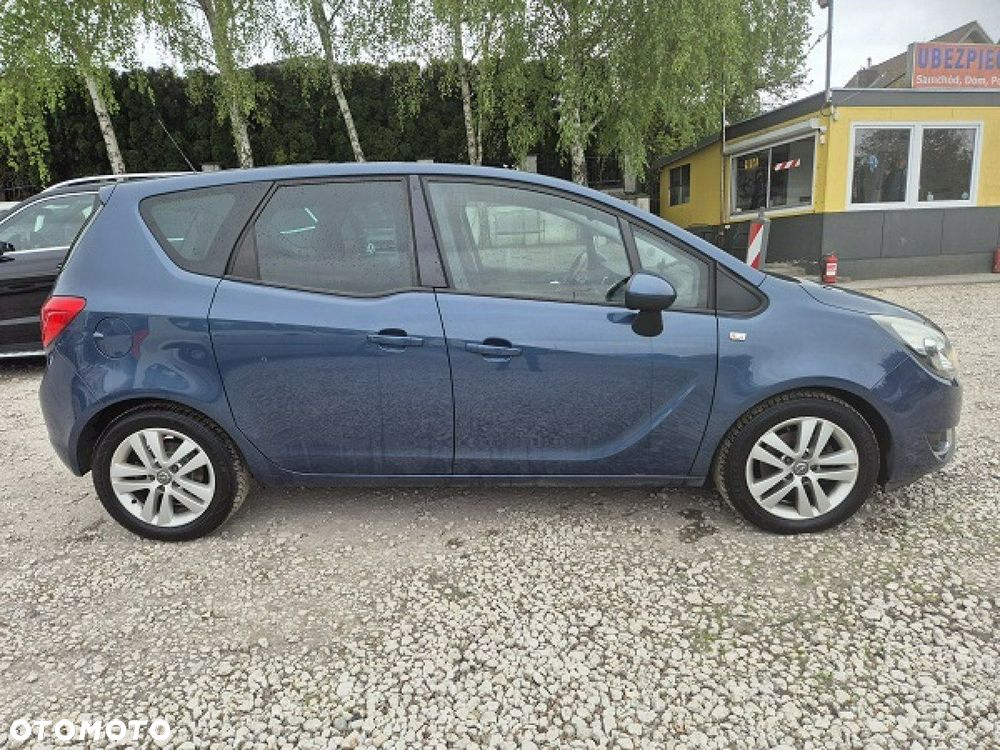 Opel Meriva - 10