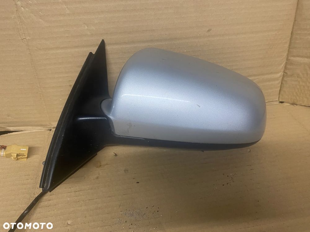 LUSTERKO LEWE 5PIN AUDI A4 B6 010681 - 3