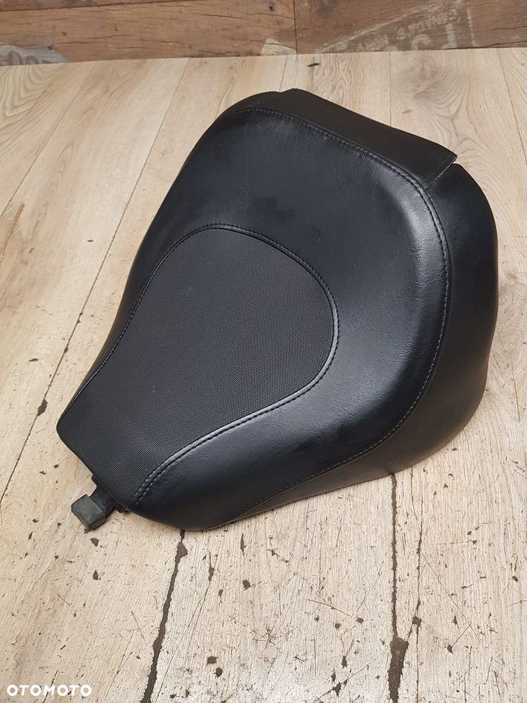 Siedzenie kierowcy Harley Davidson Softail Rocker FXCW - 2