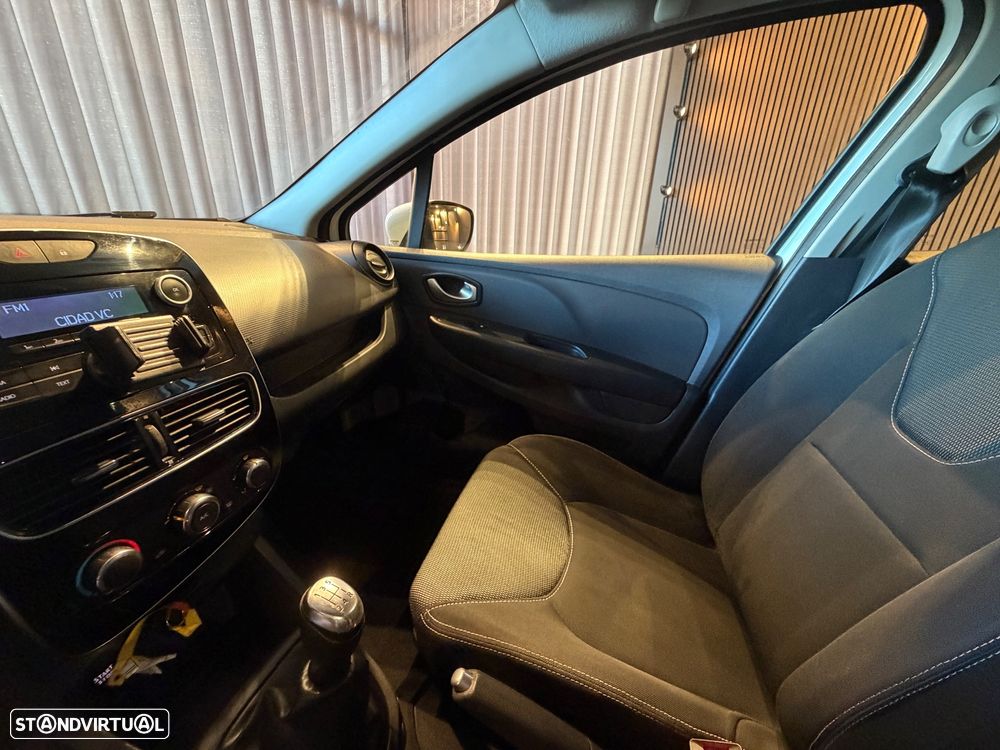 Renault Clio 1.5 dCi Limited EDition - 17