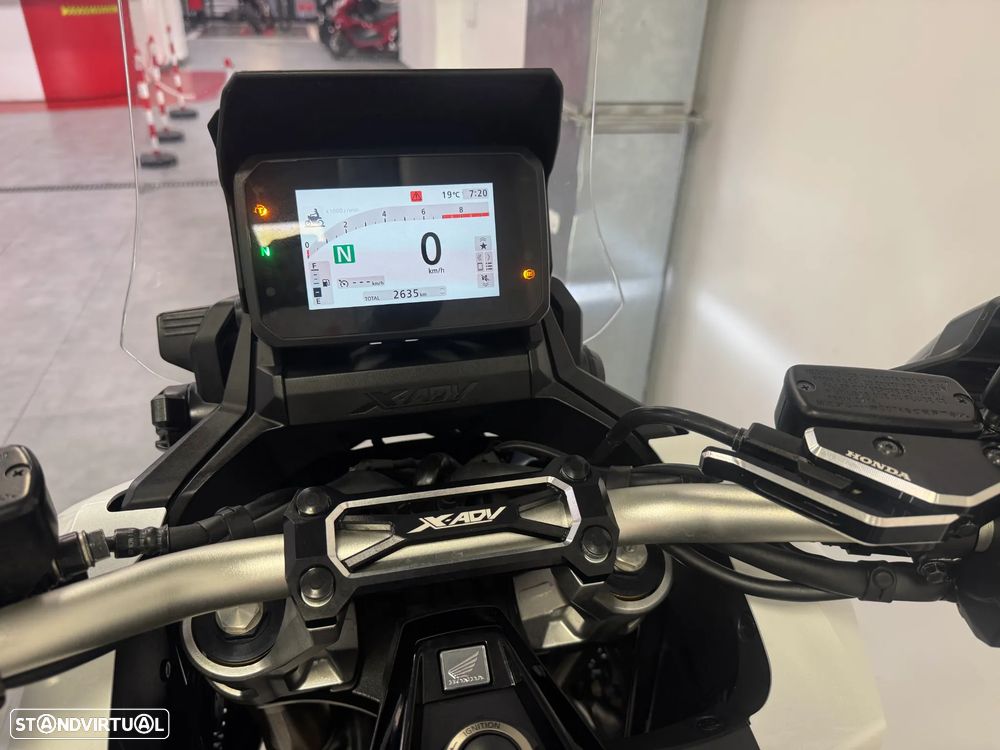 Honda X-ADV 750 - 6