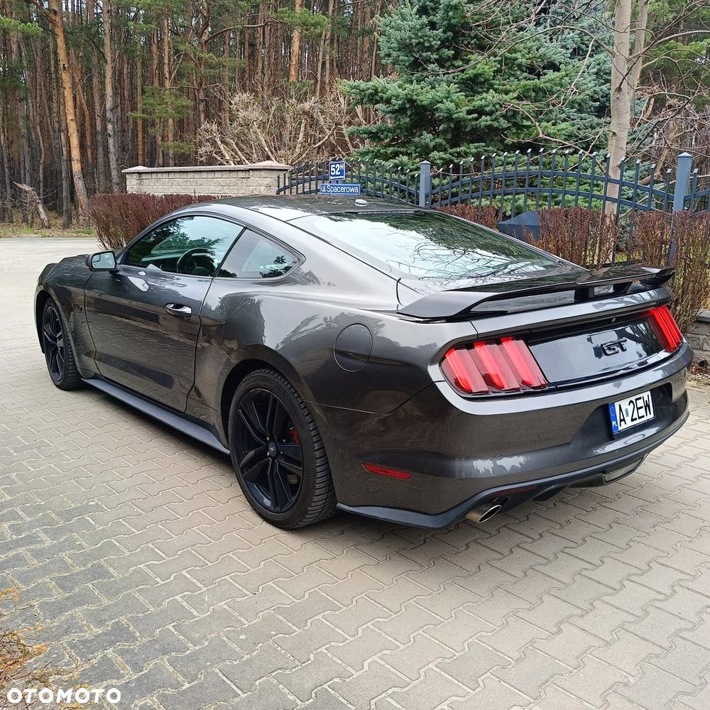 Ford Mustang - 3