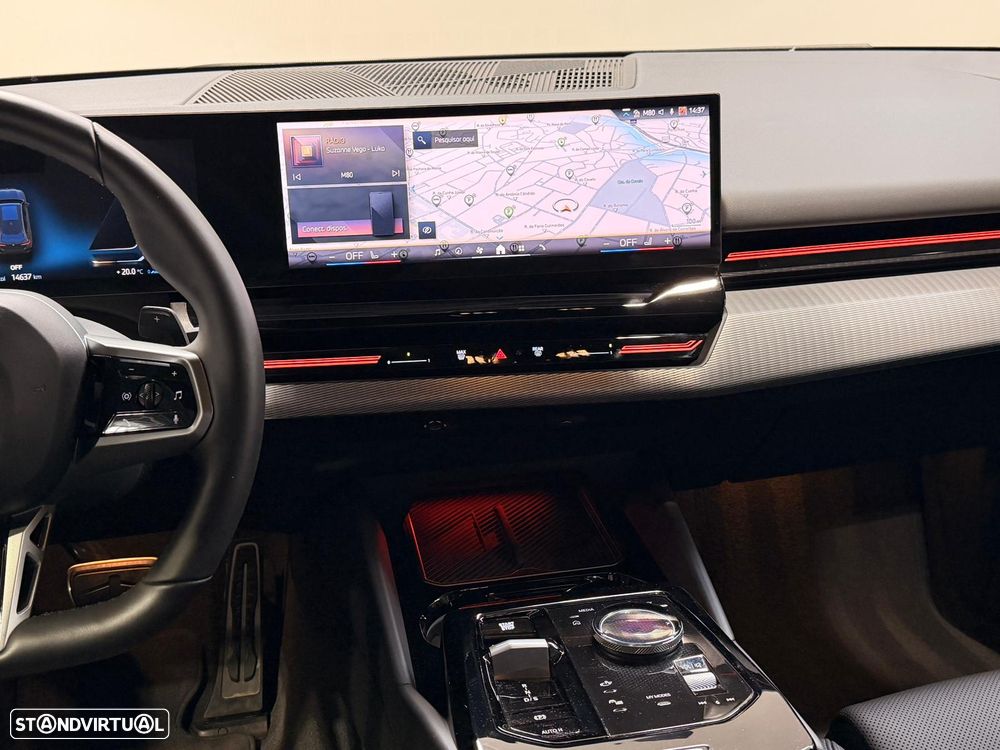 BMW 530 e Pack Desportivo M - 19