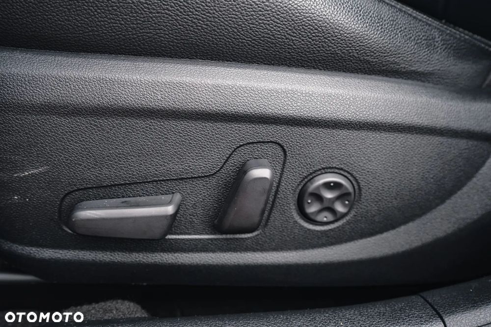 Kia Optima 1.7 CRDI XL DCT - 27