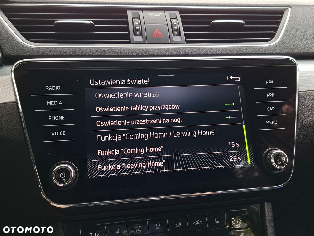 Skoda Superb 1.5 TSI Ambition DSG - 36