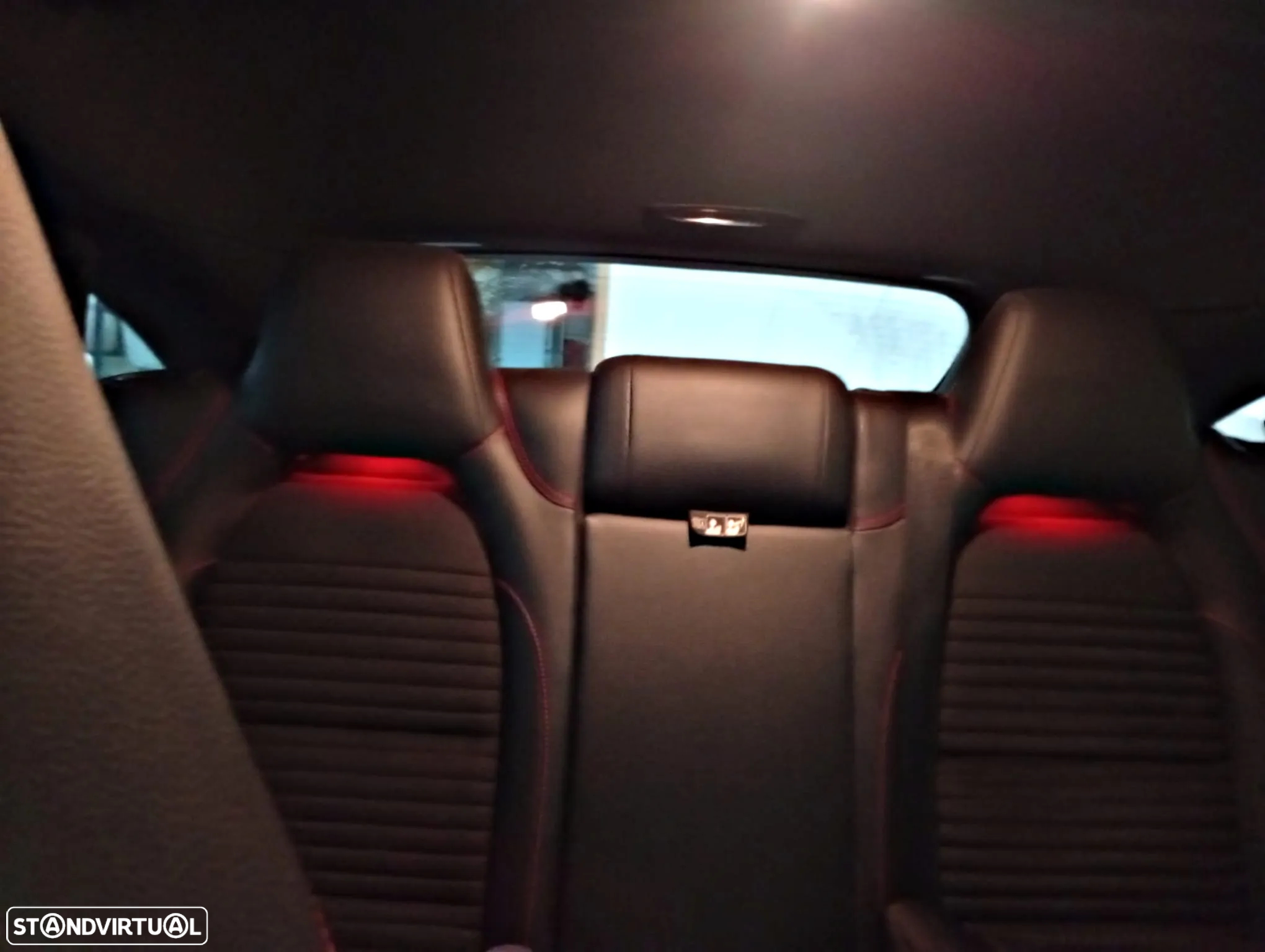 Mercedes-Benz CLA 180 d Shooting Brake AMG Line - 16