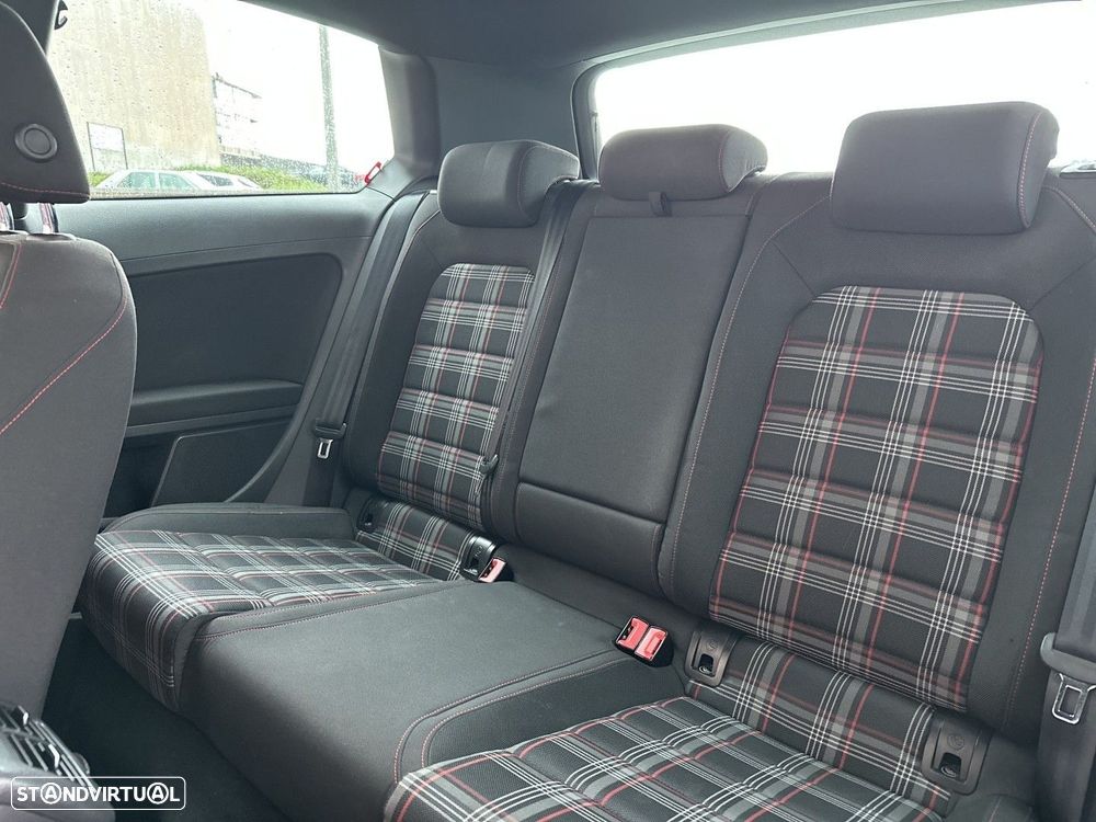 VW Golf 2.0 TSi GTi DSG Performance - 8