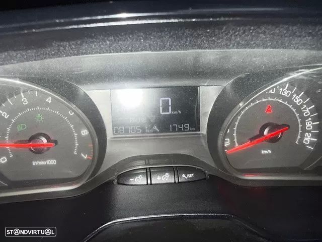 Peugeot 208 1.2 PureTech Active - 26