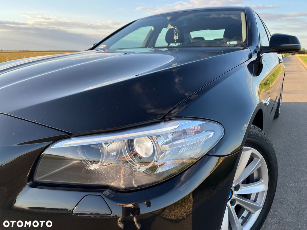 BMW Seria 5 518d Sport - 2