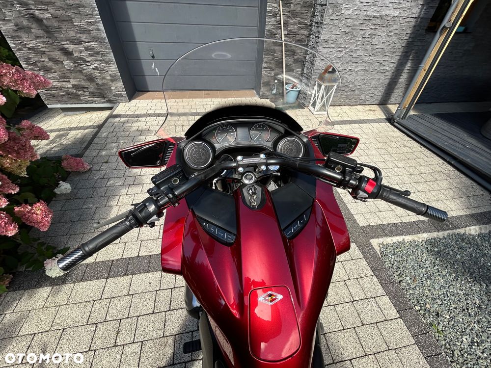 Honda CTX - 10