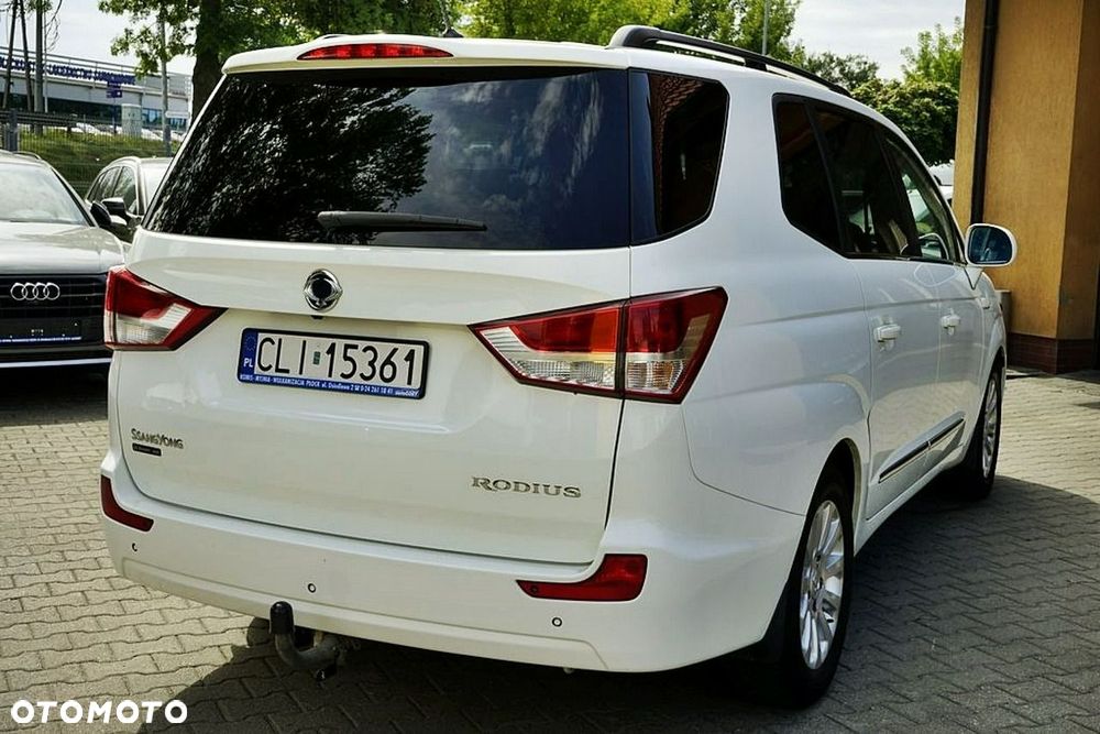 SsangYong/KGM Rodius - 6