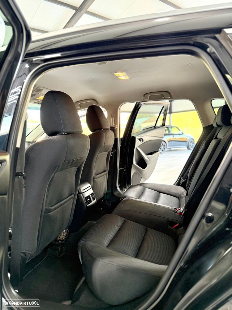 Mazda 6 2.2 SKY-D Excellence Navi - 26