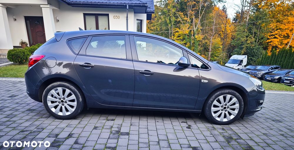 Opel Astra 2015 photo 5