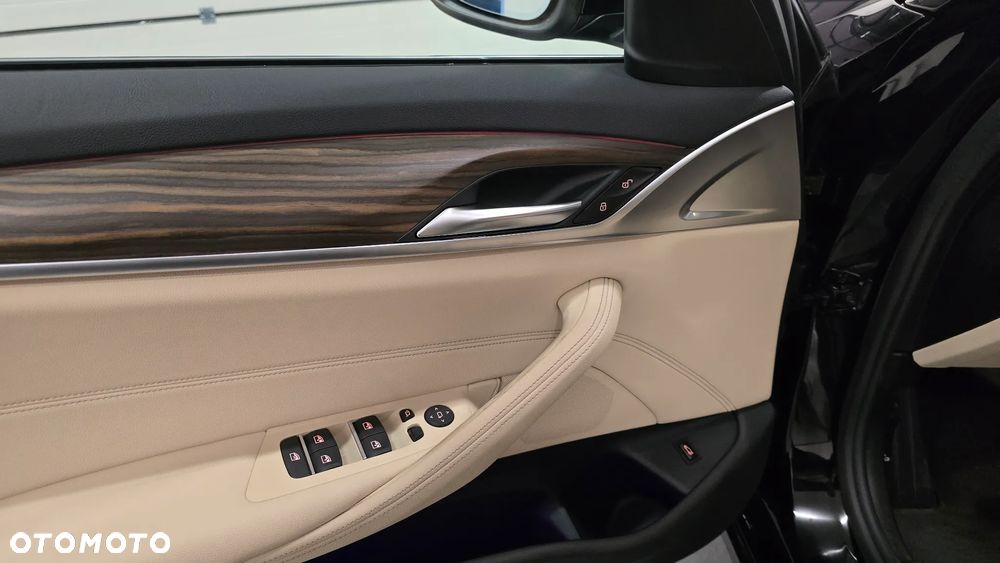 BMW Seria 5 - 12