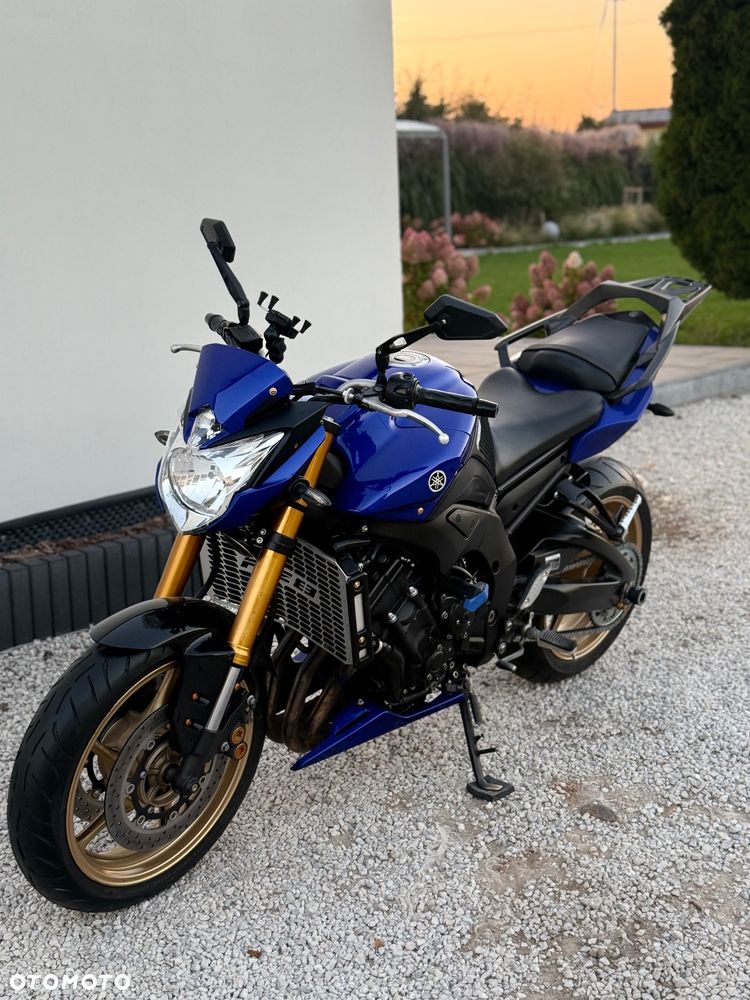 Yamaha FZ8 - 12