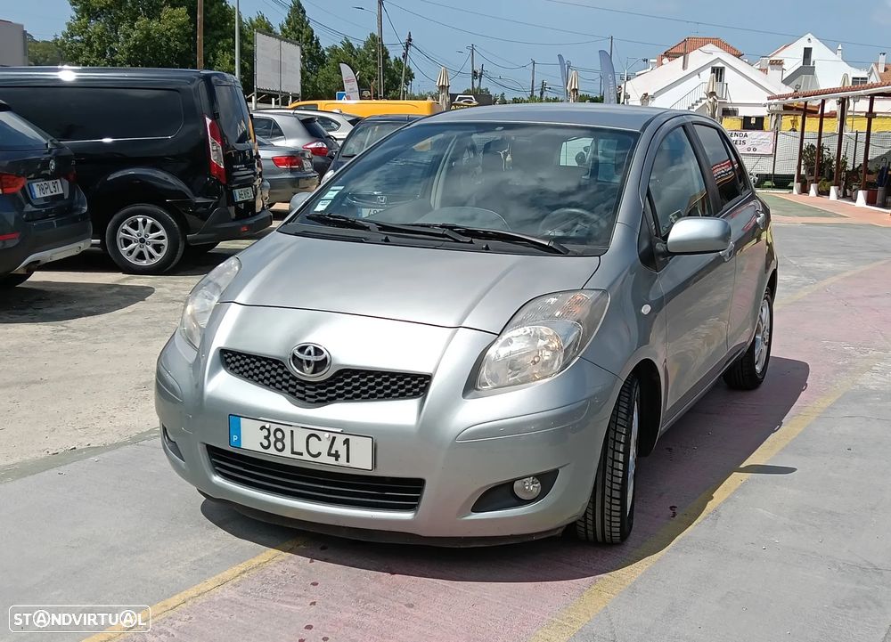 Toyota Yaris 1.4 D-4D Sol - 4