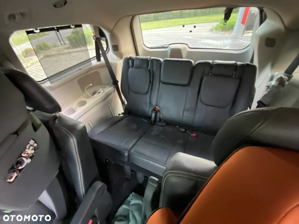 Chrysler Town & Country 3.6 Touring - 12