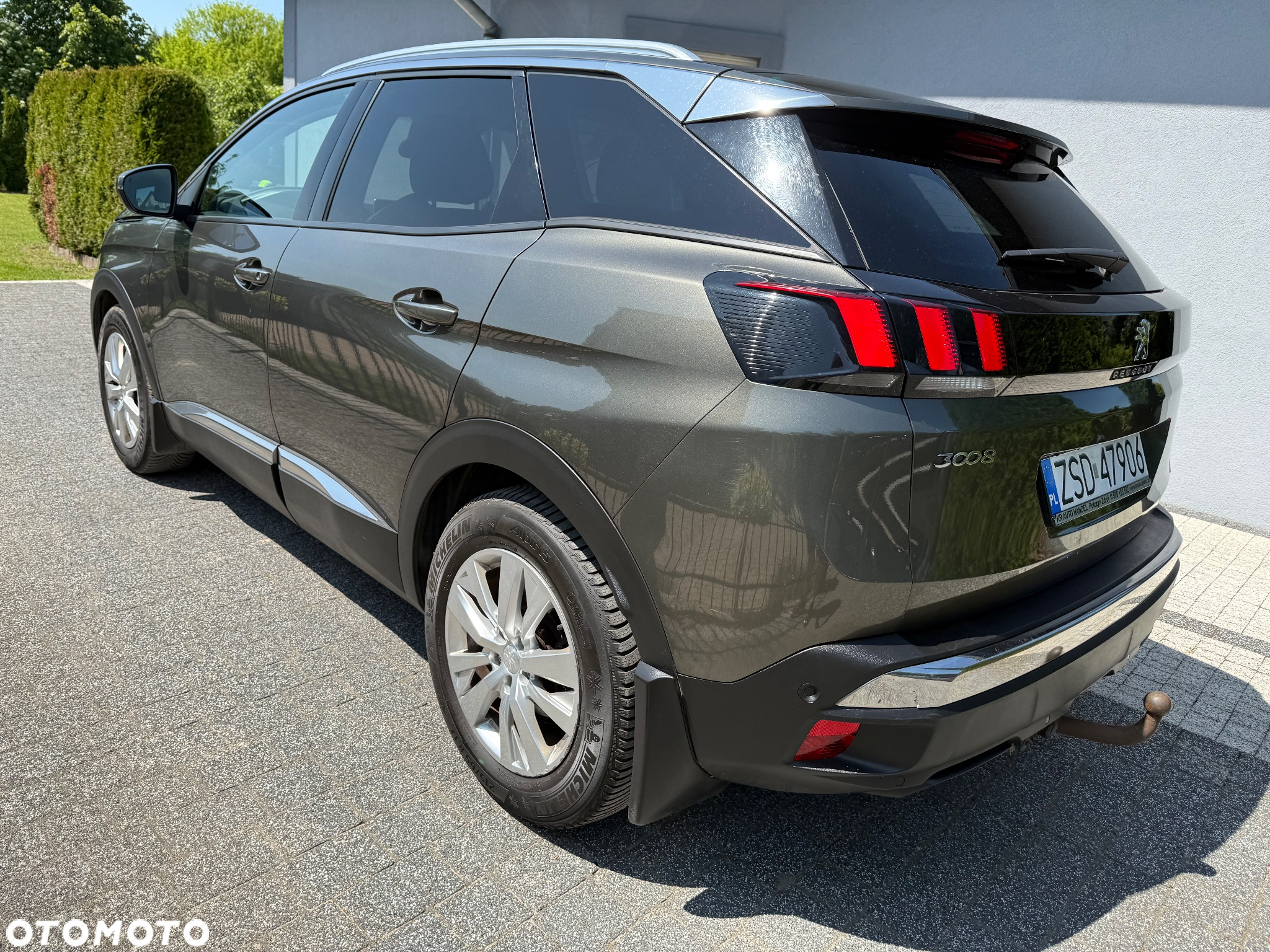 Peugeot 3008 1.5 BlueHDi Allure Pack S&S EAT8 - 19