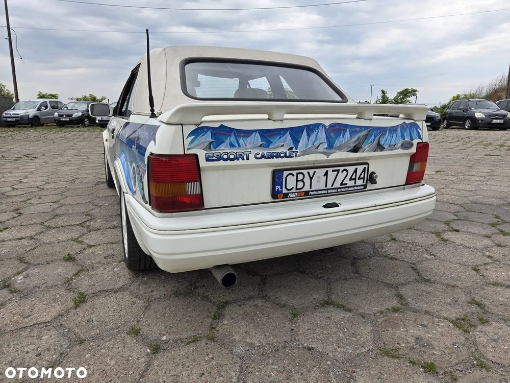 Ford Escort 1.6 Ghia - 3