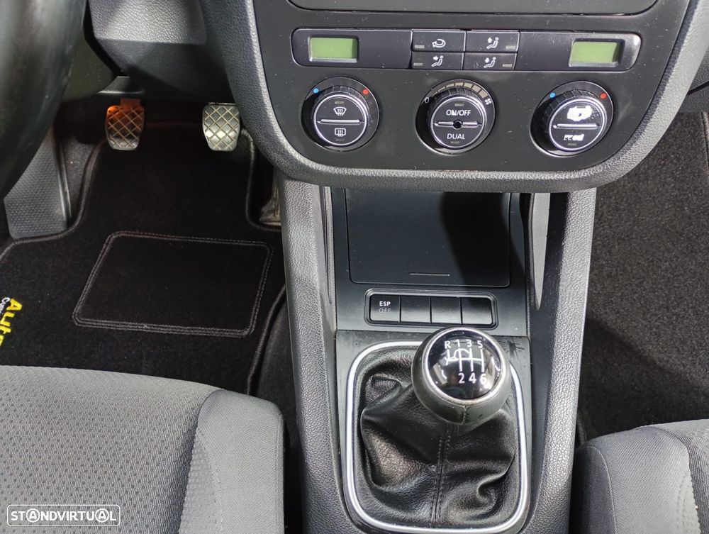 VW Golf 1.9 TDi 6V Confortline - 23