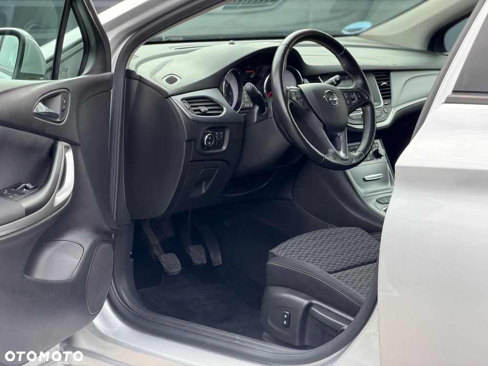 Opel Astra 1.6 CDTI Dynamic - 9