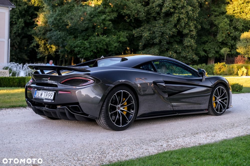 McLaren 570S Coupe - 11