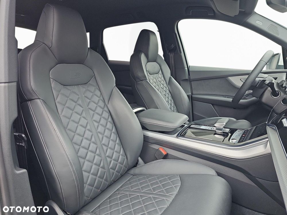 Audi Q7 - 25