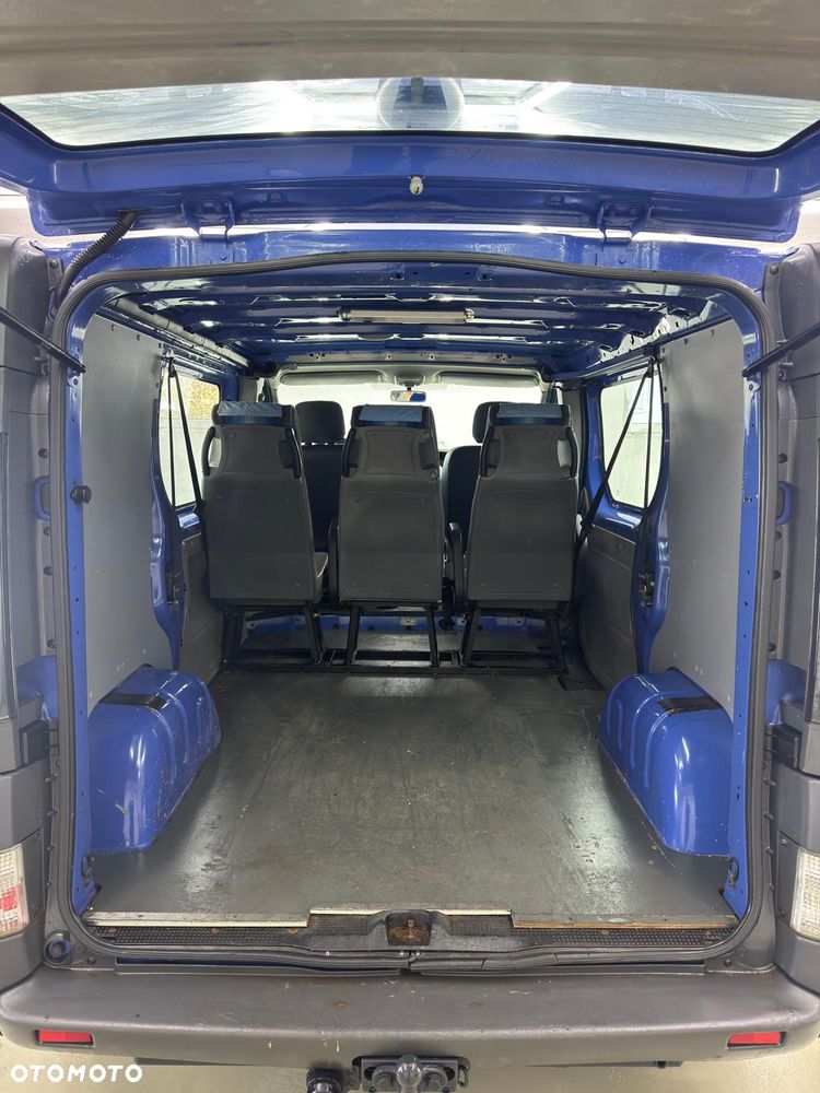 Opel Vivaro - 6