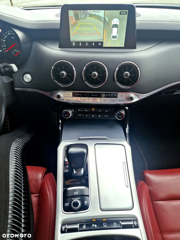 Kia Stinger 3.3 T-GDI V6 GT AWD - 32