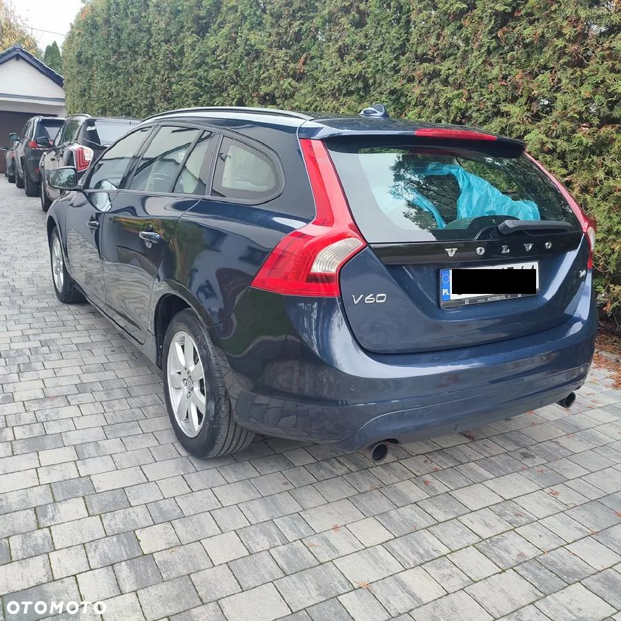 Volvo V60 T4 R-Design Kinetic - 2