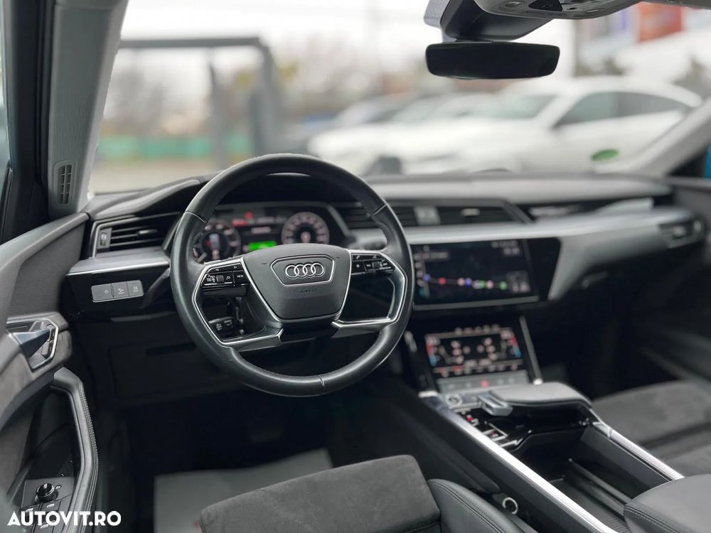 Audi e-tron 55 quattro S-Line - 17
