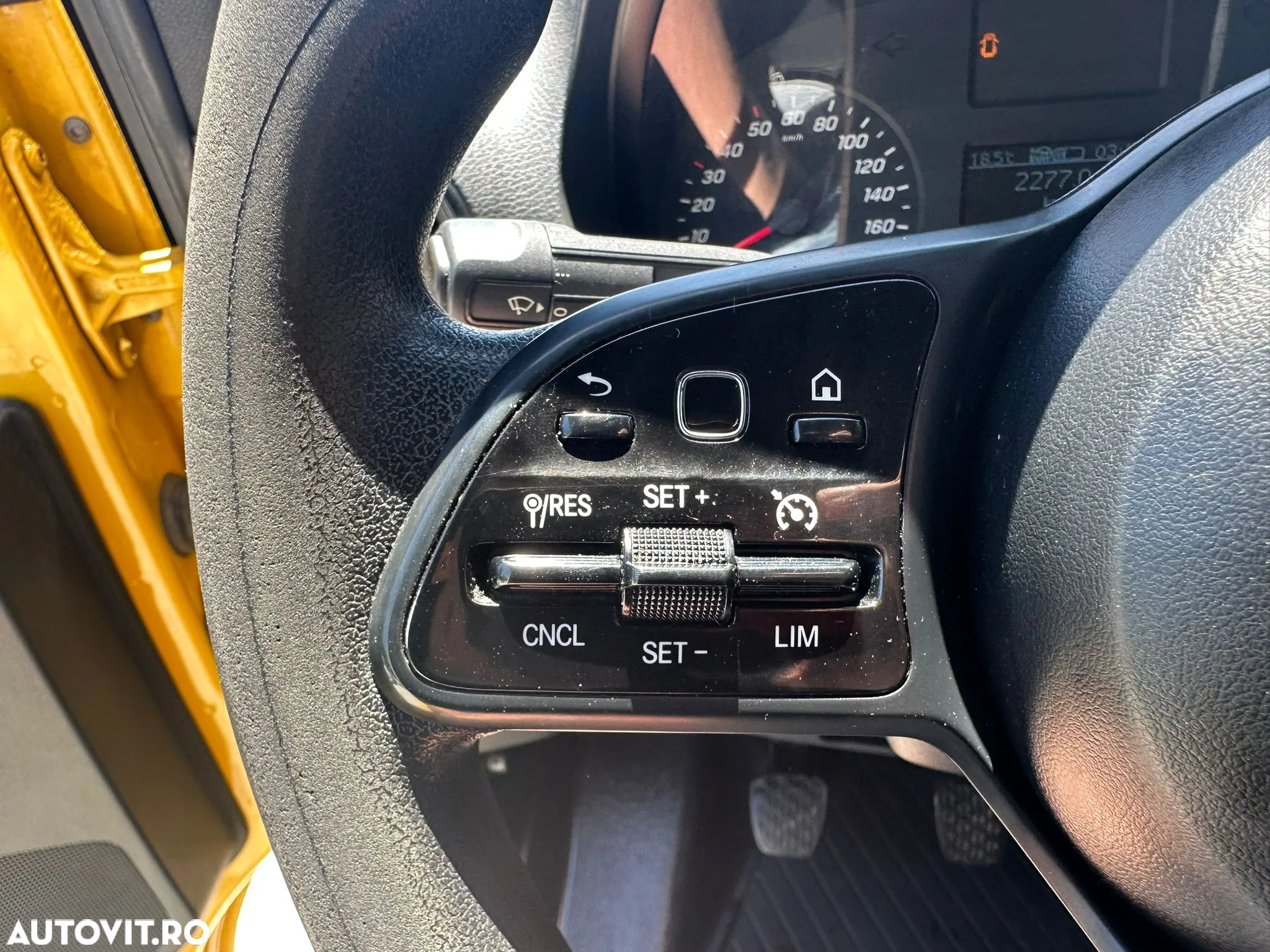 Mercedes-Benz Sprinter - 21