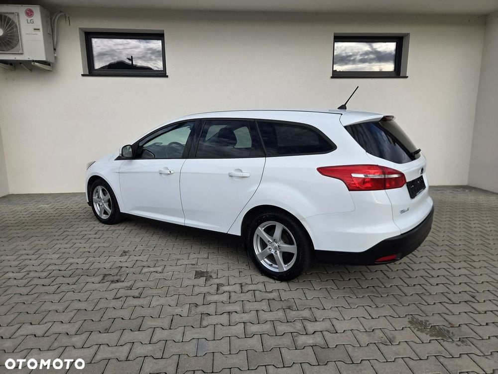 Ford Focus - 20