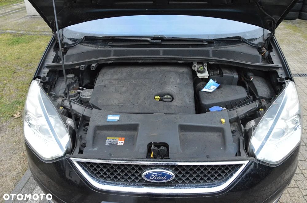 Ford Galaxy 2.0 TDCi Ghia - 39