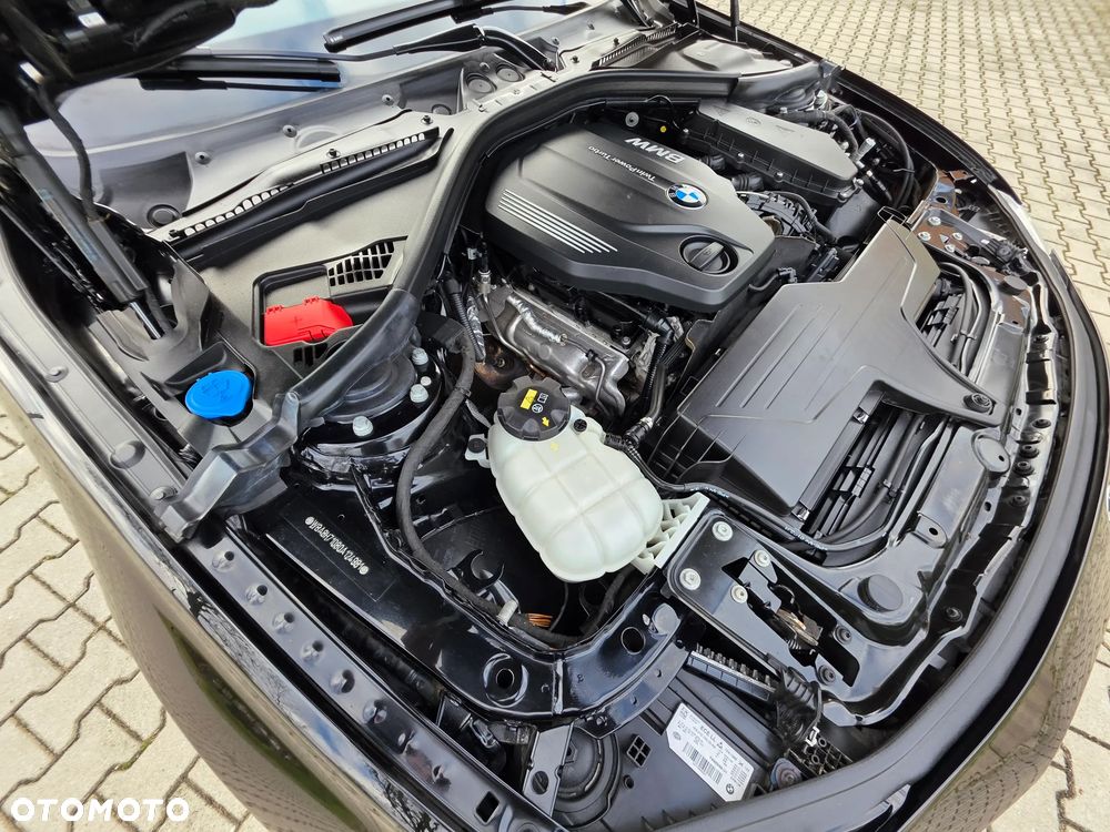 BMW Seria 3 318d Edition Luxury Line Purity - 35