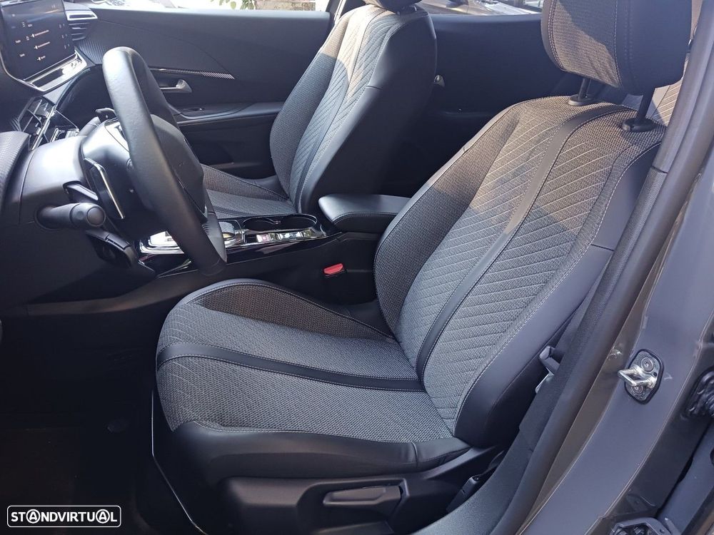 Peugeot 2008 1.2 Hybrid Allure e-DCS6 - 30