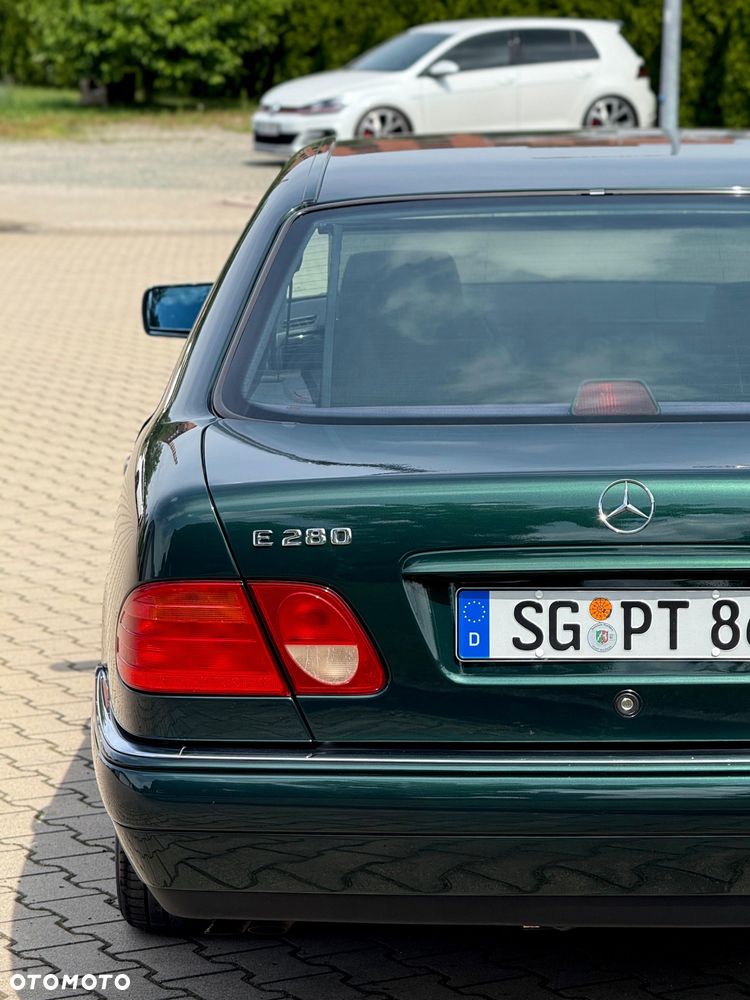 Mercedes-Benz Klasa E - 4