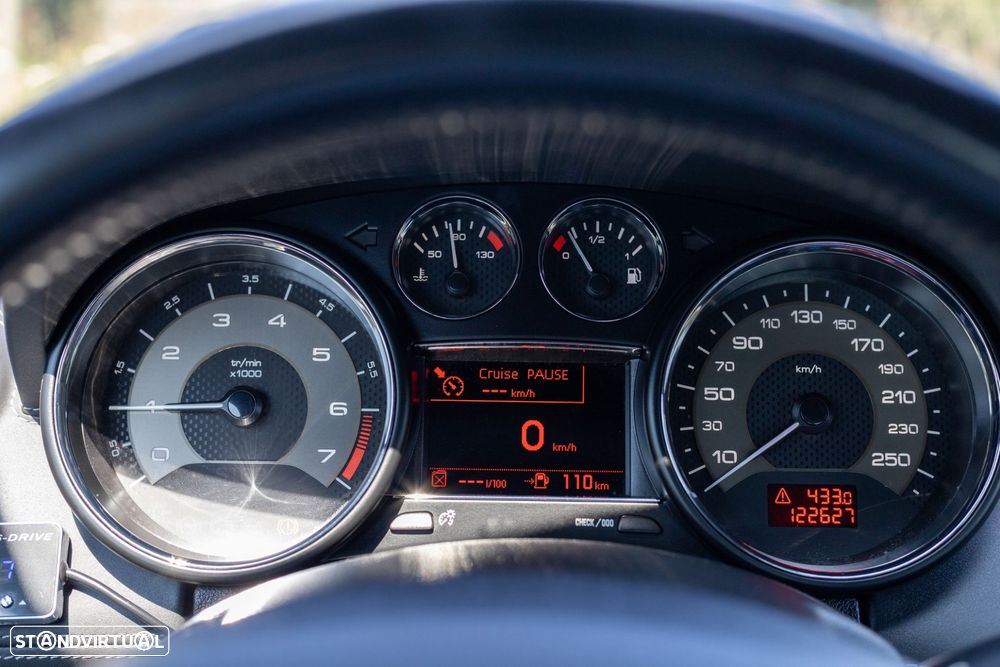 Peugeot RCZ 1.6 THP Onyx - 36