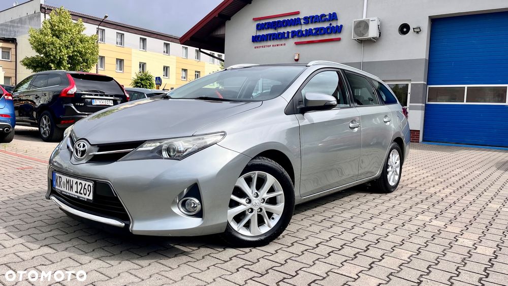 Toyota Auris - 5