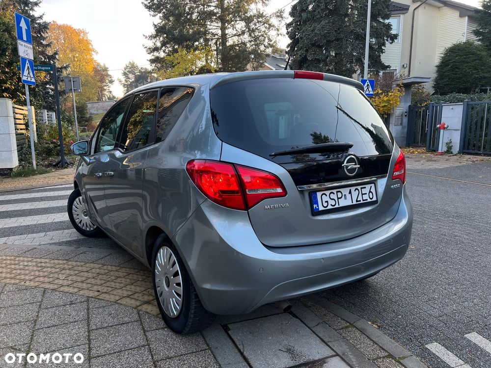 Opel Meriva 1.4 T Cosmo S&S - 9