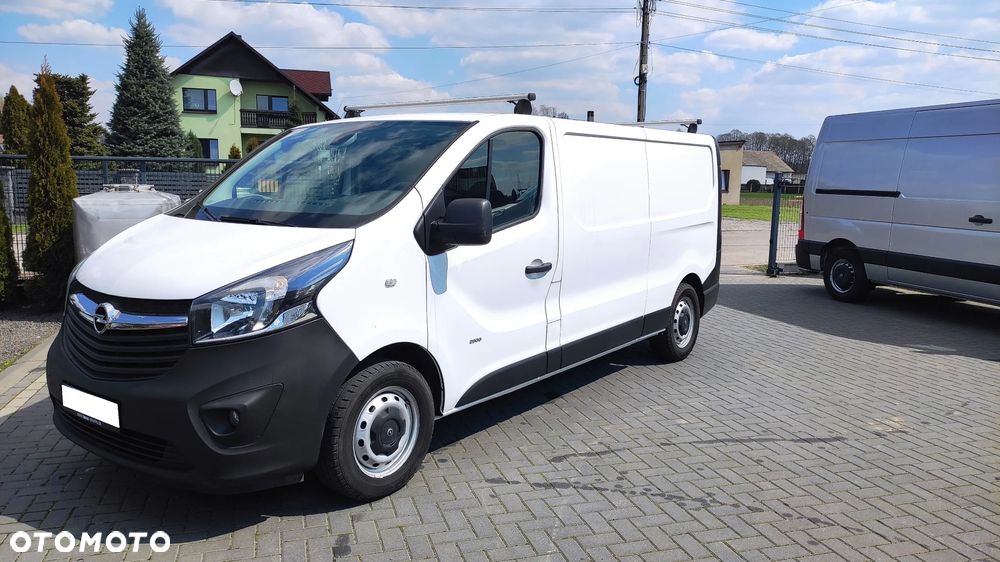Opel Vivaro - 8