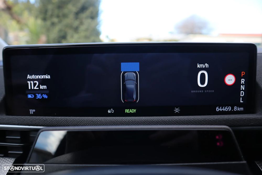 Ford Mustang Mach-E Standard - 35